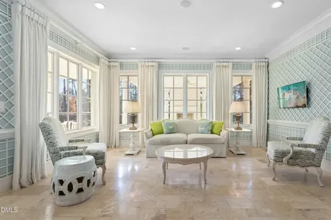 1015 Venetian Court Cary NC 27518