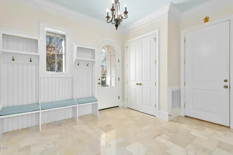 1015 Venetian Court Cary NC 27518