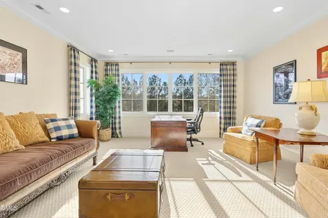 1015 Venetian Court Cary NC 27518