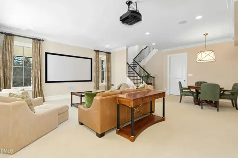 1015 Venetian Court Cary NC 27518