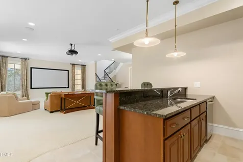 1015 Venetian Court Cary NC 27518