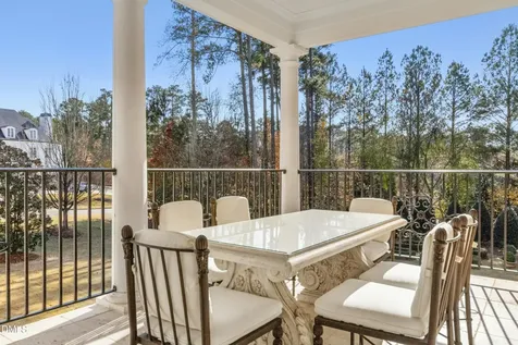 1015 Venetian Court Cary NC 27518