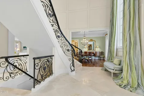 1015 Venetian Court Cary NC 27518