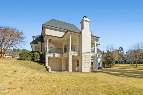 1015 Venetian Court Cary NC 27518