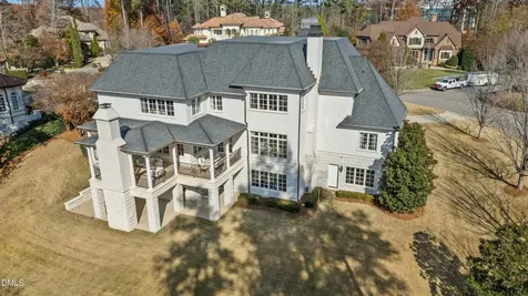 1015 Venetian Court Cary NC 27518