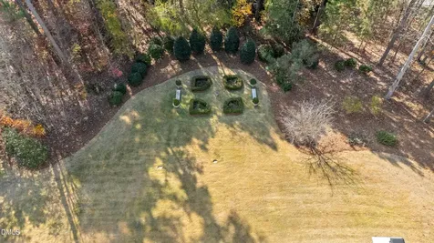 1015 Venetian Court Cary NC 27518