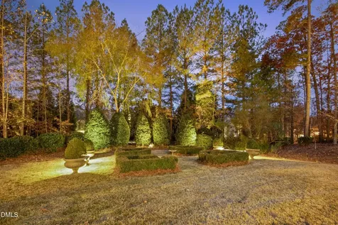 1015 Venetian Court Cary NC 27518