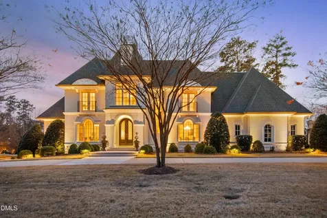 1015 Venetian Court Cary NC 27518