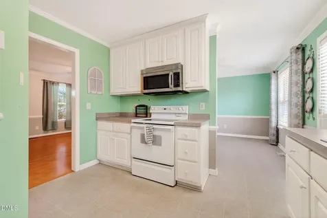 305 River Birch Run Coats NC 27521