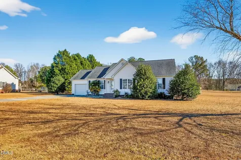 305 River Birch Run Coats NC 27521