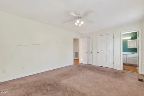 305 River Birch Run Coats NC 27521