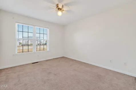 305 River Birch Run Coats NC 27521