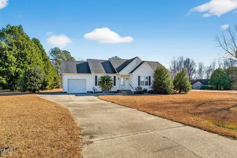 305 River Birch Run Coats NC 27521