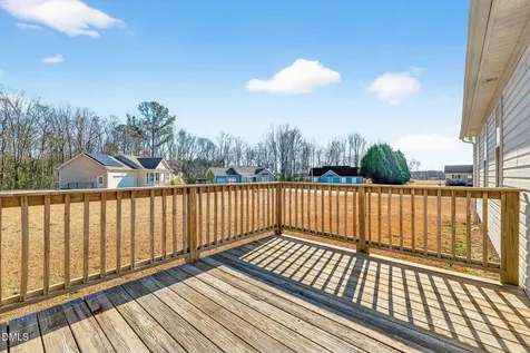 305 River Birch Run Coats NC 27521