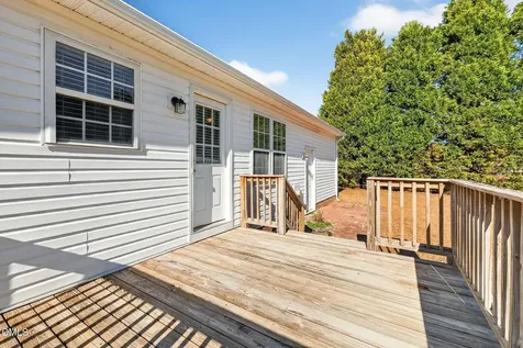 305 River Birch Run Coats NC 27521
