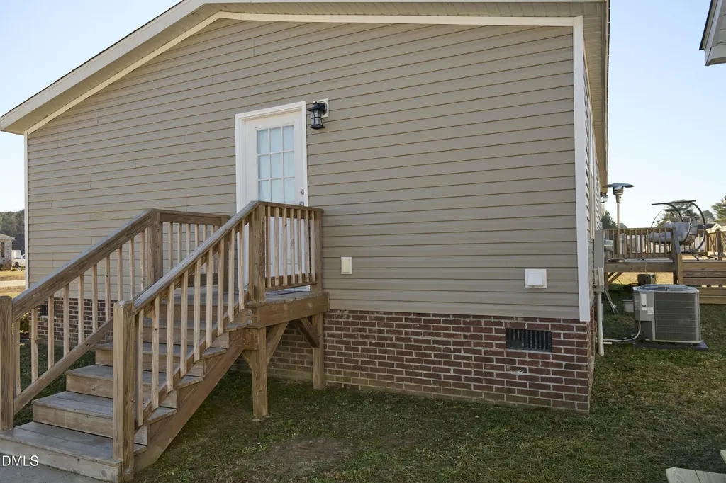 88 Stardust Lane Selma NC 27576