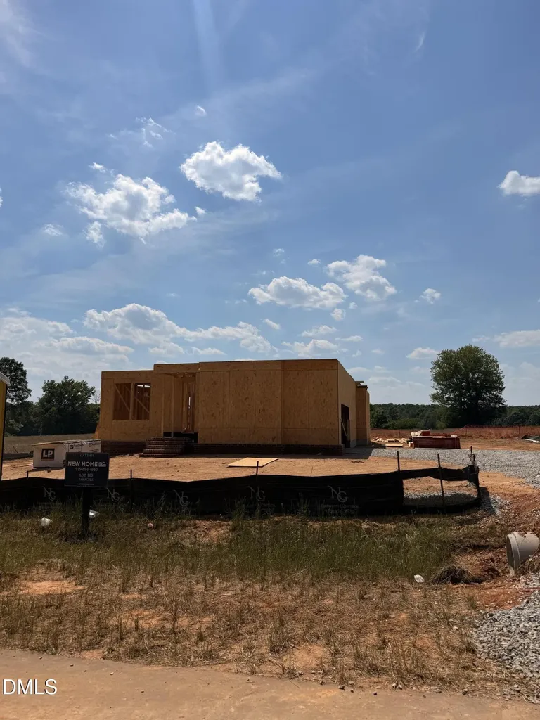 153 Isabelle Valley Drive Zebulon NC 27597
