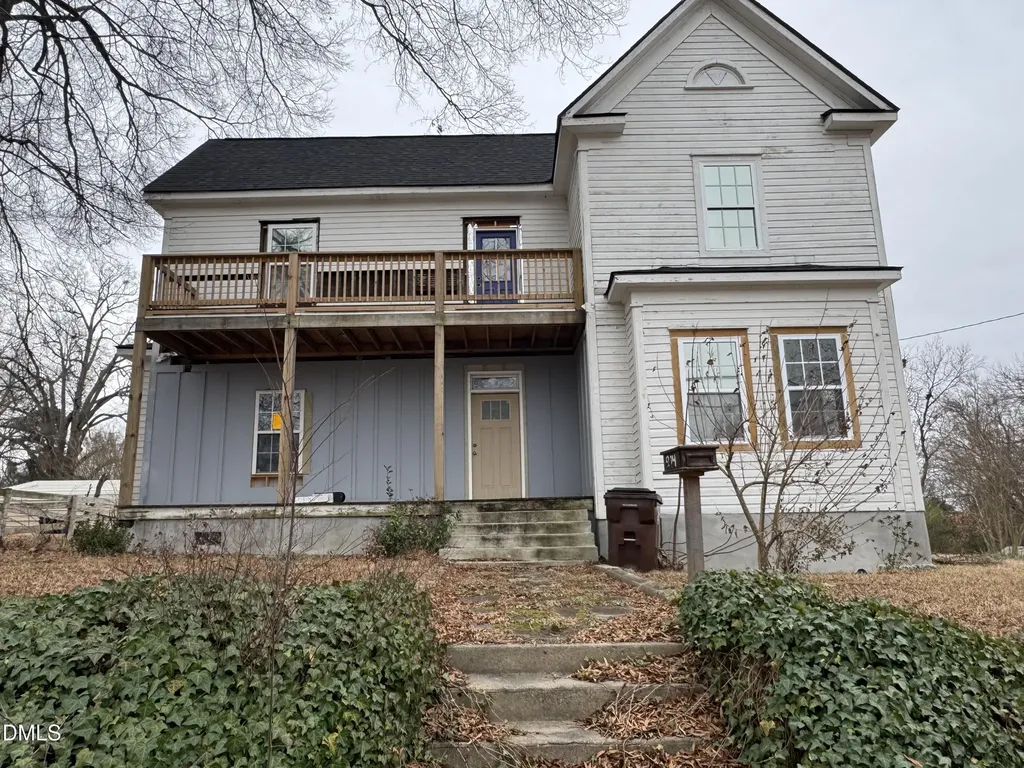 214 Charlotte Avenue Sanford NC 27330