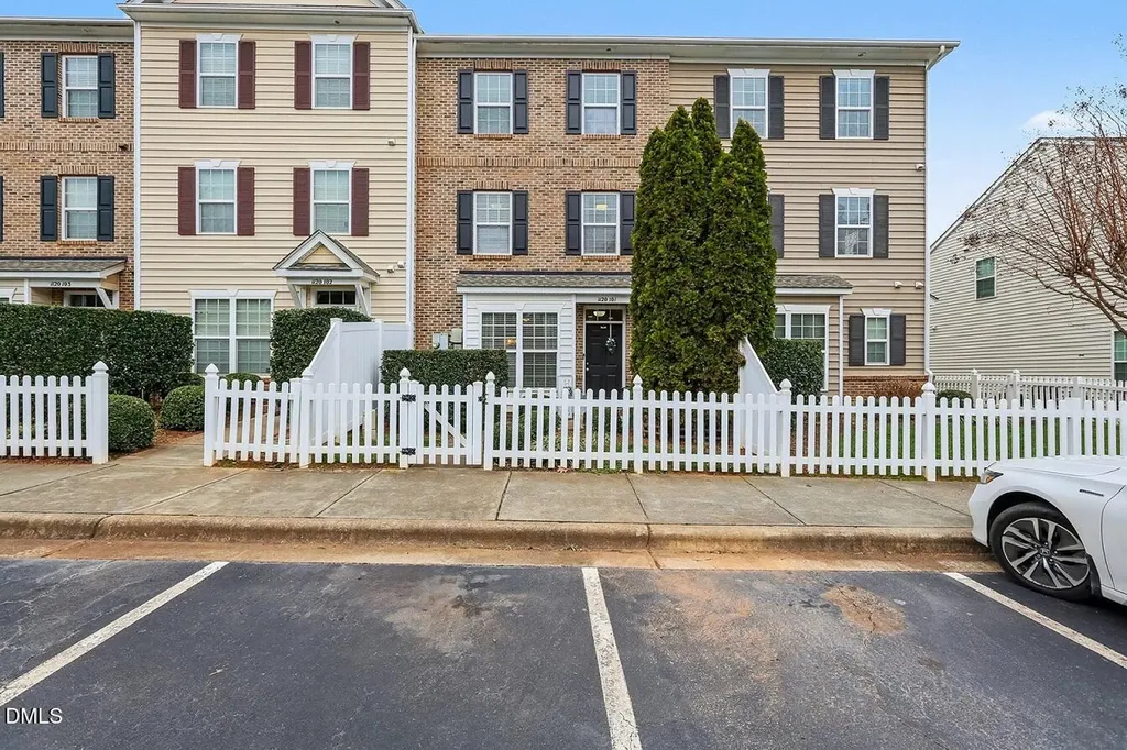 1120 Renewal Place Raleigh NC 27603