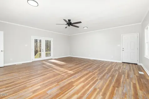 892 Franklin Lane Henderson NC 27537