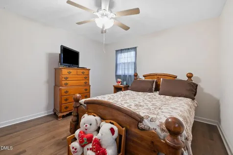 825 Parkwood Street Burlington NC 27215