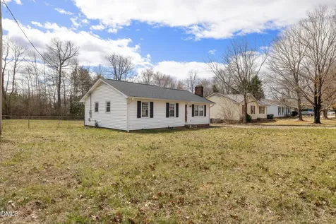 825 Parkwood Street Burlington NC 27215