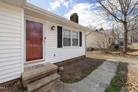825 Parkwood Street Burlington NC 27215