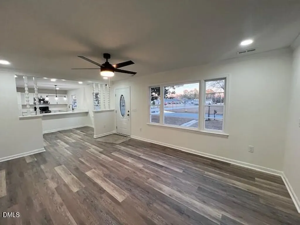 711 Memorial Avenue Dunn NC 28334