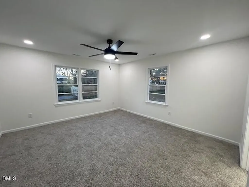 711 Memorial Avenue Dunn NC 28334