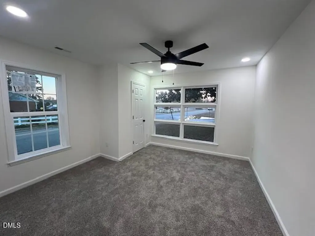 711 Memorial Avenue Dunn NC 28334