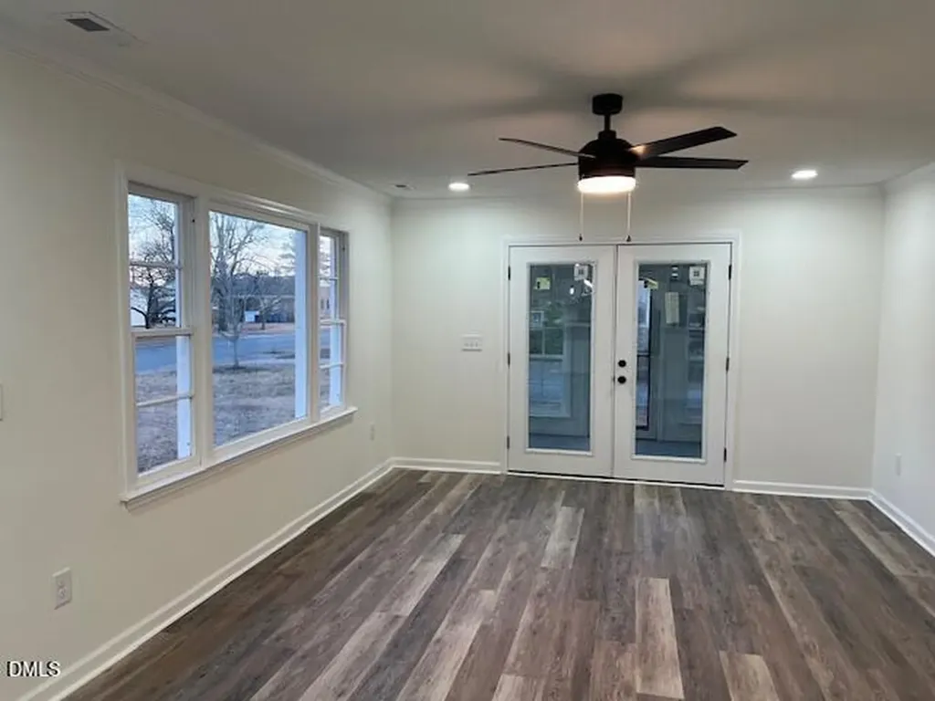 711 Memorial Avenue Dunn NC 28334