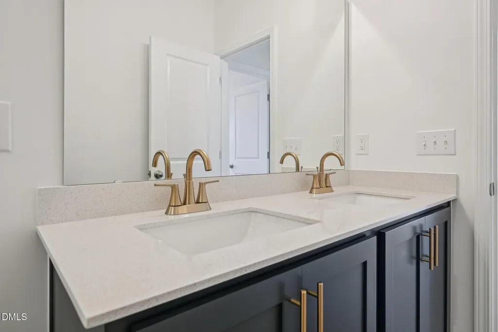 2013 Ken Drive Fuquay Varina NC 27526