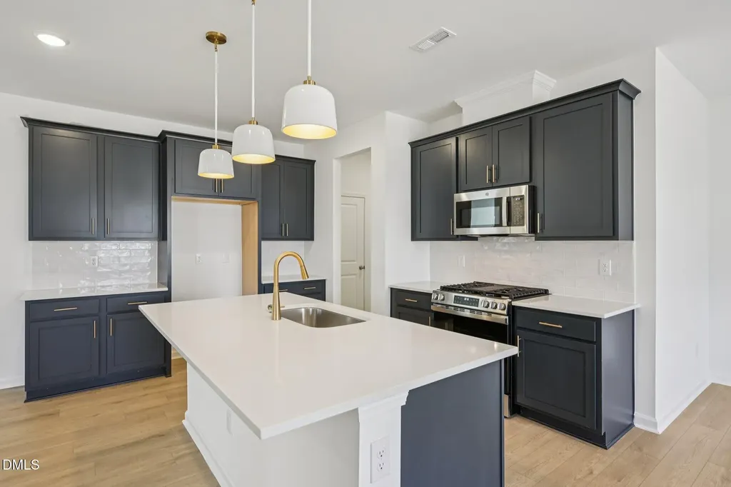 2013 Ken Drive Fuquay Varina NC 27526