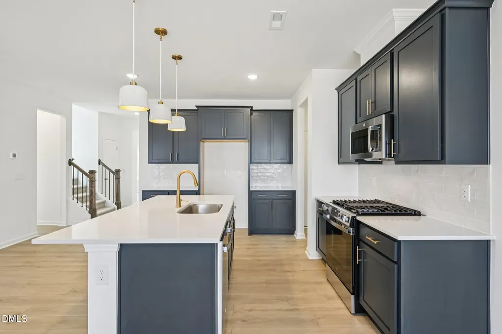 2013 Ken Drive Fuquay Varina NC 27526