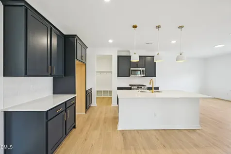 2013 Ken Drive Fuquay Varina NC 27526