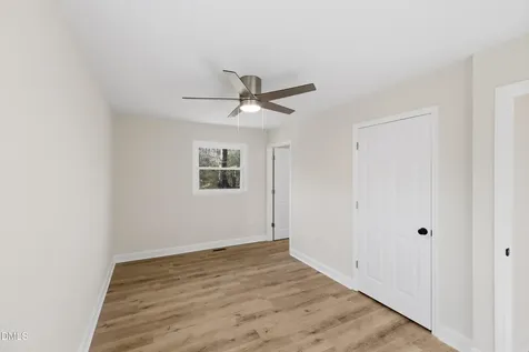5525 Glenoaks Drive Durham NC 27712