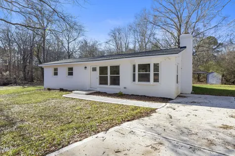 5525 Glenoaks Drive Durham NC 27712