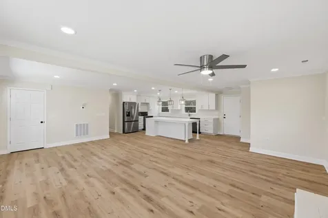 5525 Glenoaks Drive Durham NC 27712