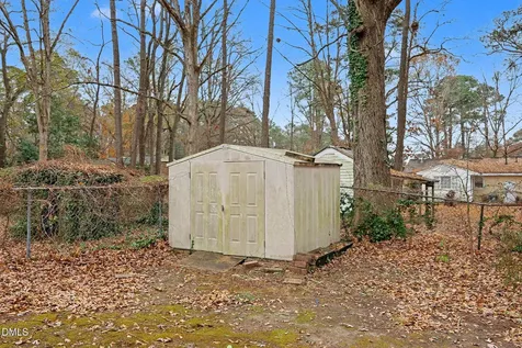 1305 Queen Anne Road NW Wilson NC 27896