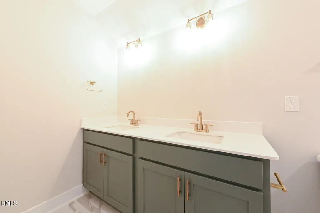 178 Bandelier Drive Selma NC 27576