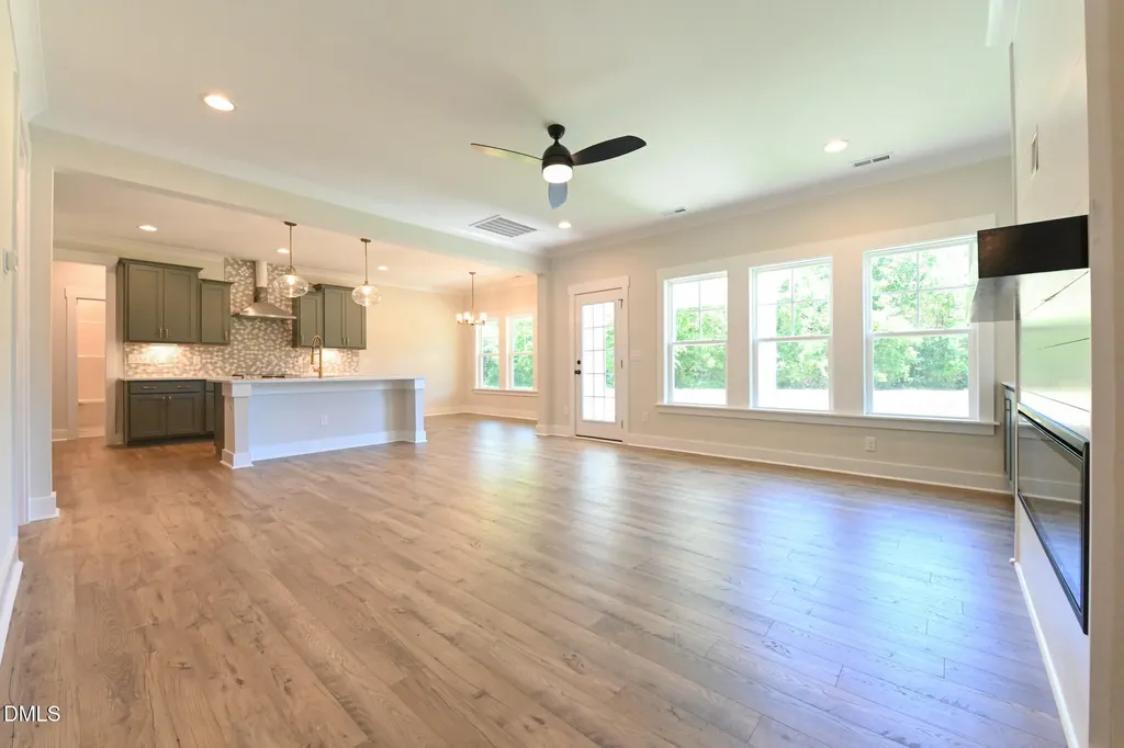 178 Bandelier Drive Selma NC 27576
