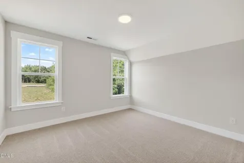 196 Bandelier Drive Selma NC 27576