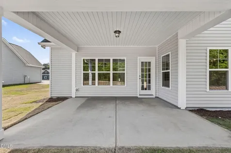 196 Bandelier Drive Selma NC 27576