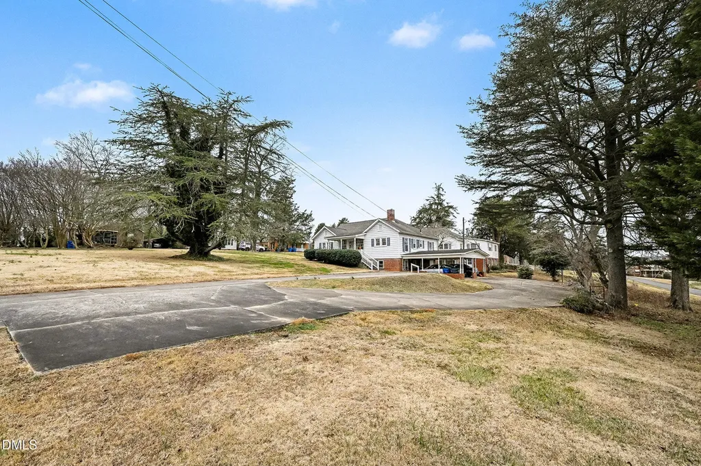 105 Elm Street Haw River NC 27258