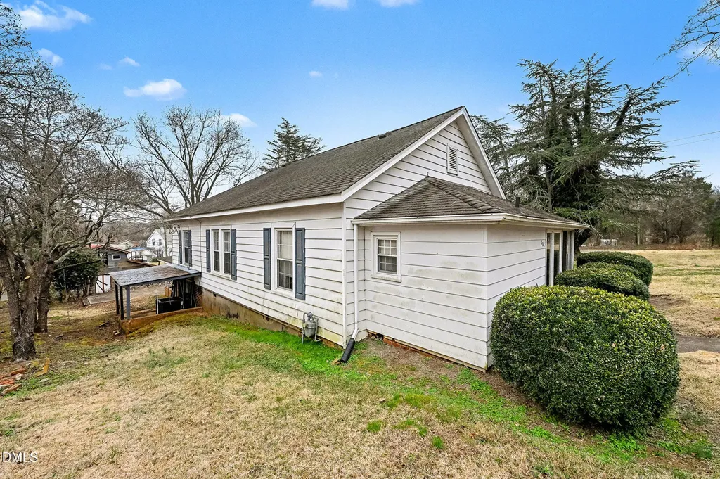 105 Elm Street Haw River NC 27258