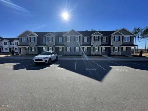 1047 Peony Lane Youngsville NC 27596