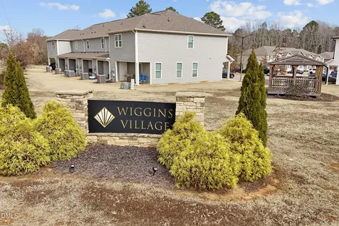 1025 Peony Lane Youngsville NC 27596