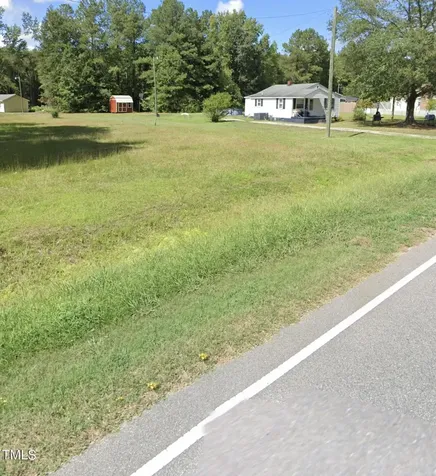 1462 Lebanon Church Road Garysburg NC 27831