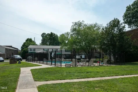 1002 Willow Drive Chapel Hill NC 27514