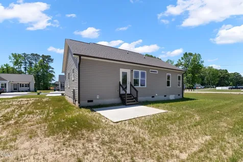 924 Micro Road W Selma NC 27576